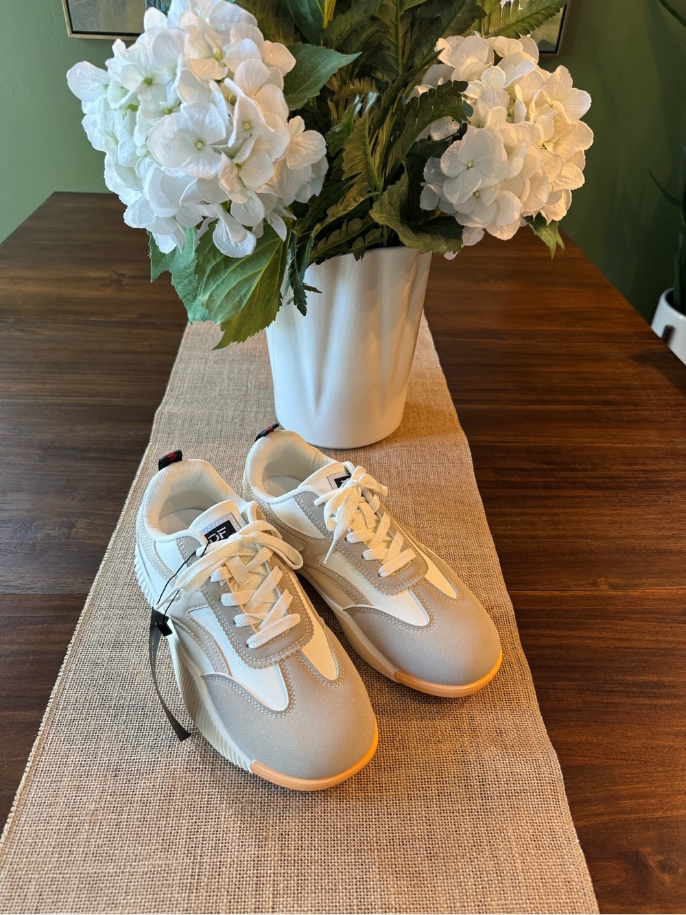 Women’s Casual Sneakers in White and Beige - Lightweight Comfort - Picture 3 of 5